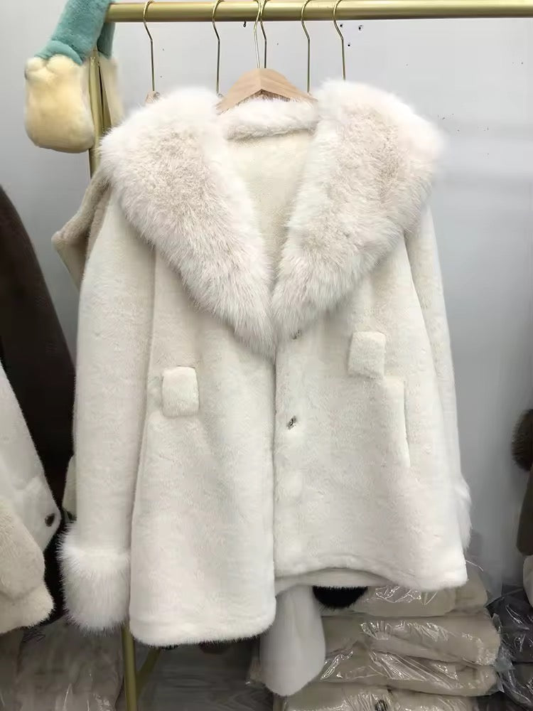 Carrie fake fur coat- beige