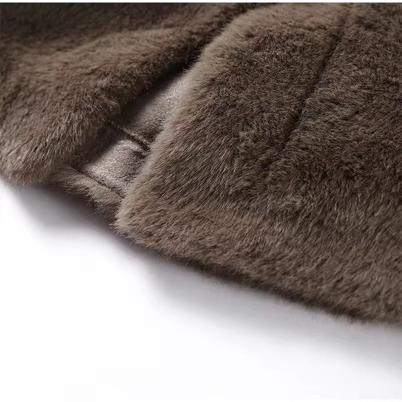 Carrie fake fur coat- brown