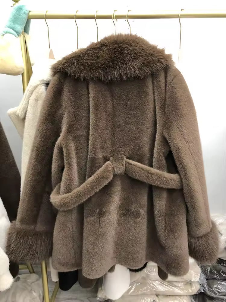 Carrie fake fur coat- brown