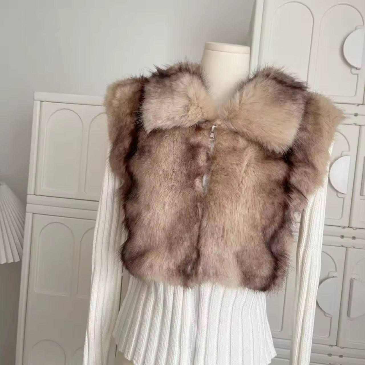 Lindsay fur jacket- white