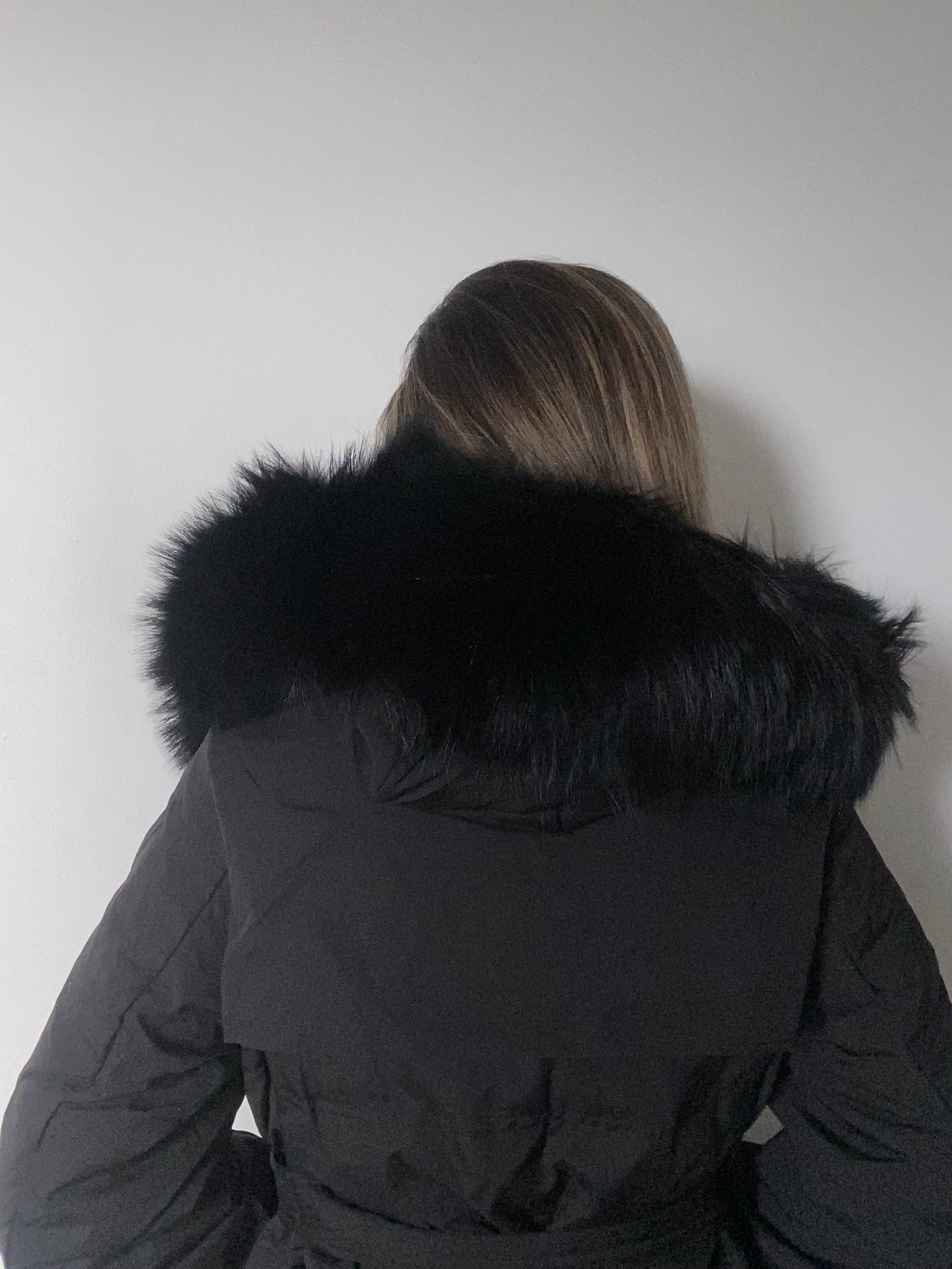 Jasmine light down coat- black