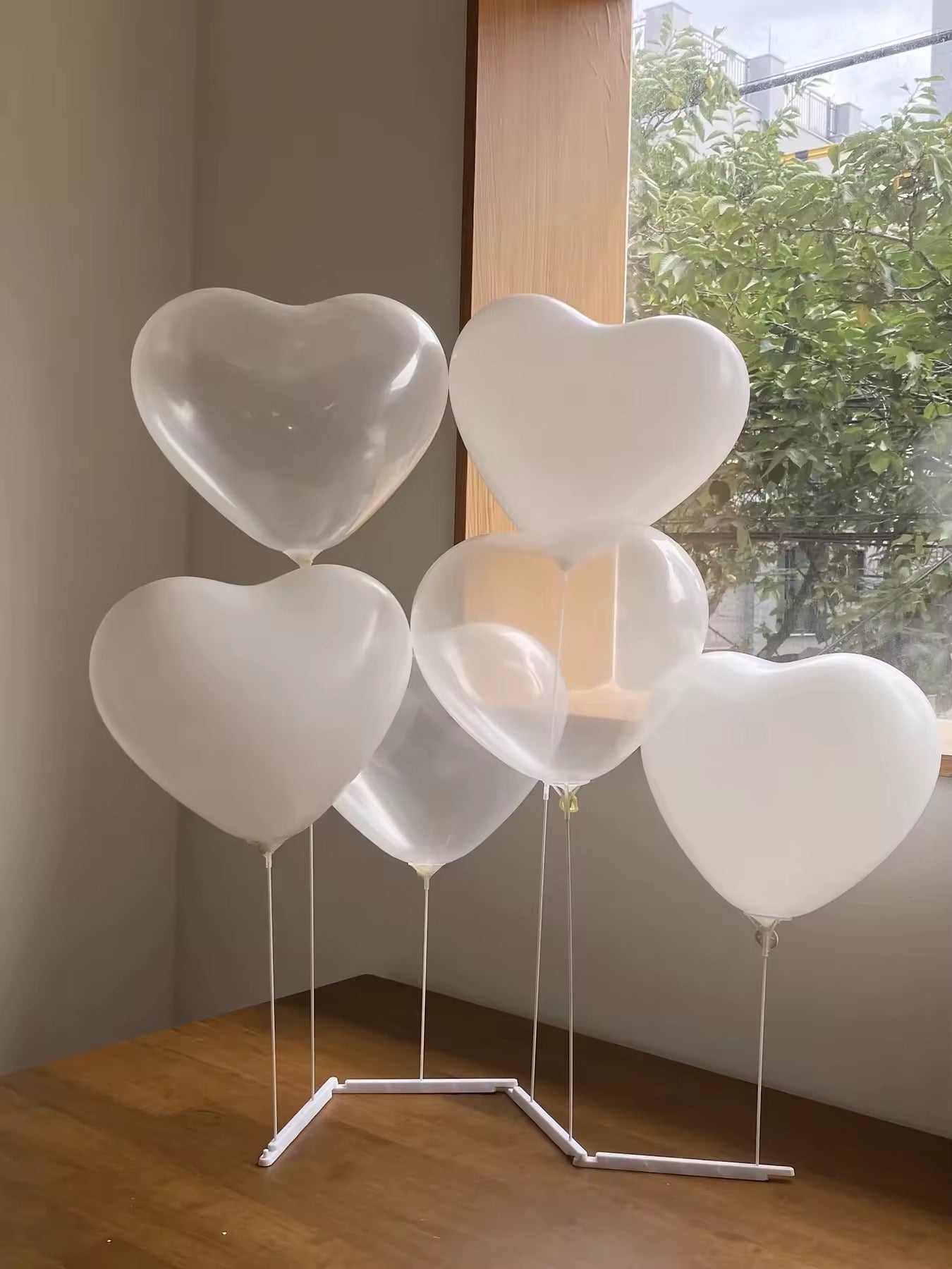 Balloon stand