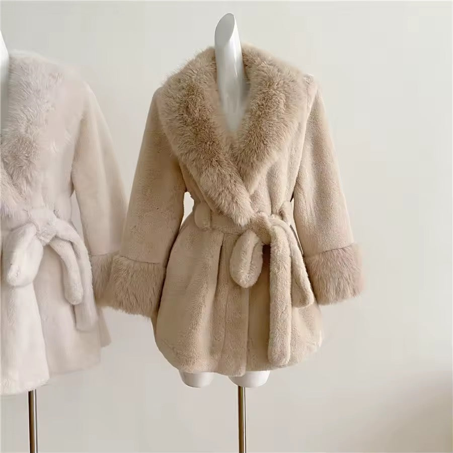 Carrie fake fur coat- dark beige
