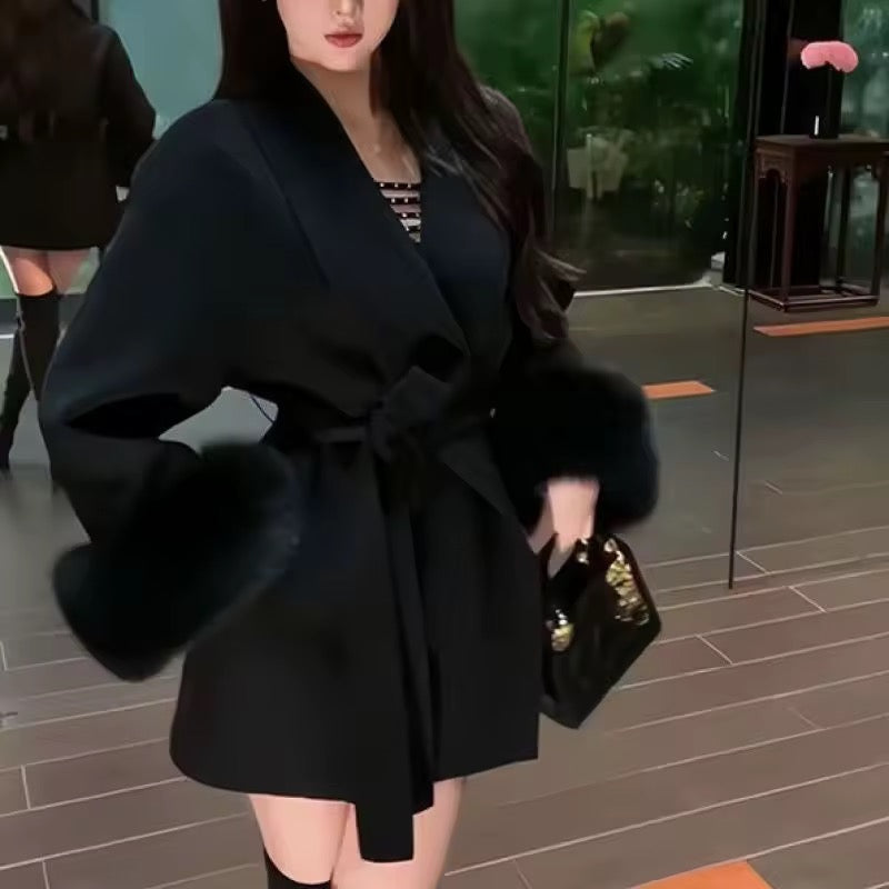 Betsy fake fur coat- black