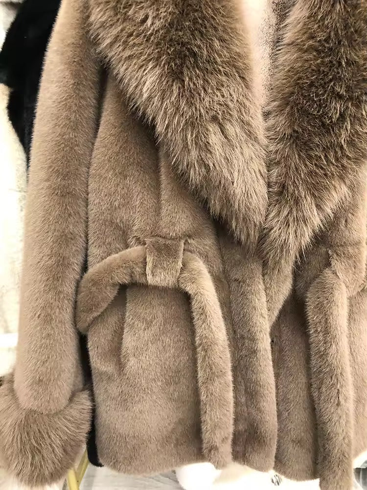 Carrie fake fur coat- brown