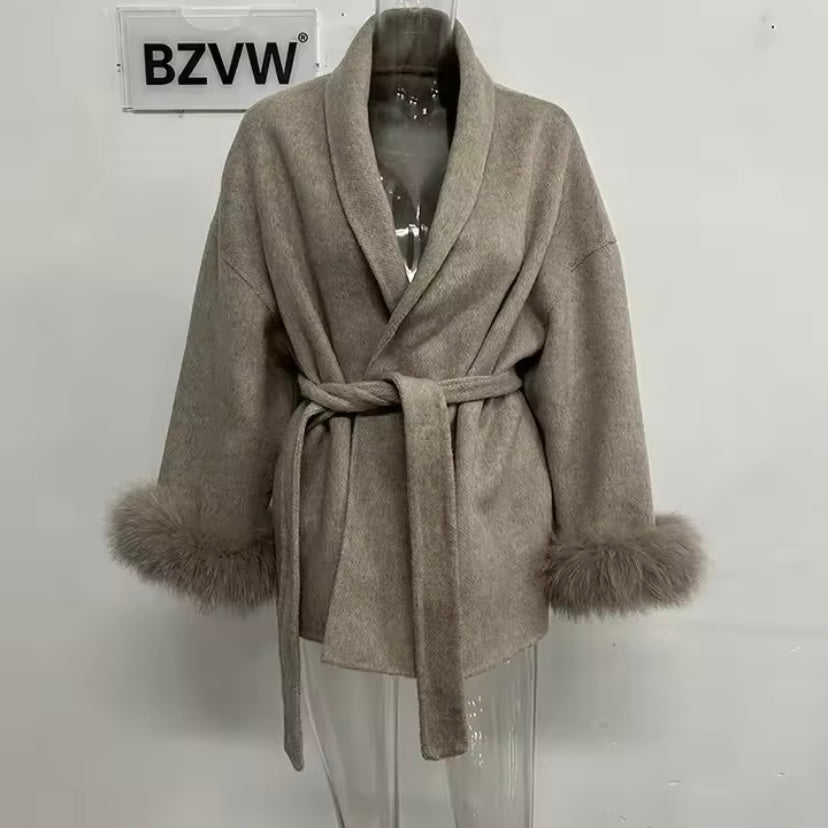 Betsy fake fur coat- deep beige