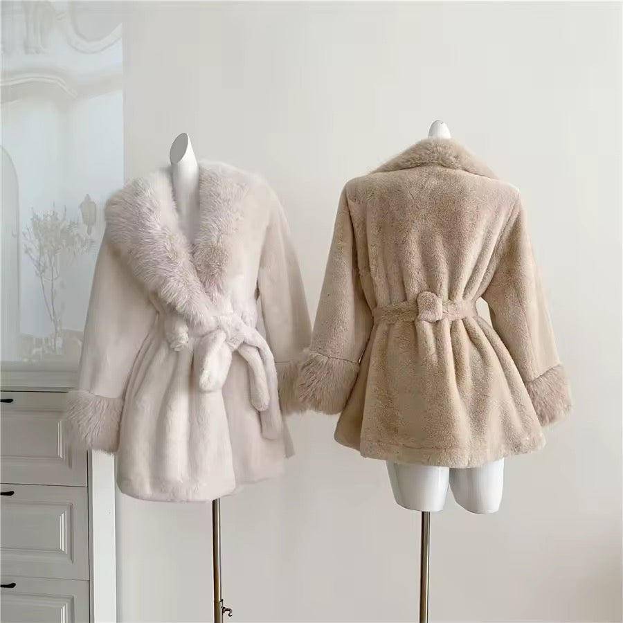 Carrie fake fur coat- beige