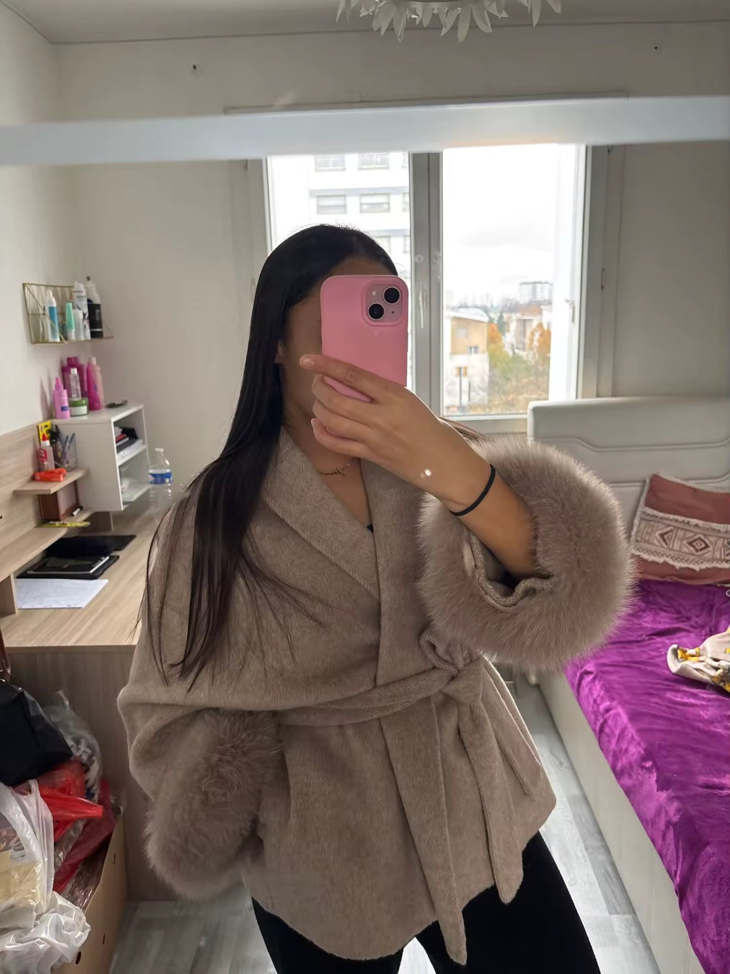 Betsy fake fur coat- deep beige