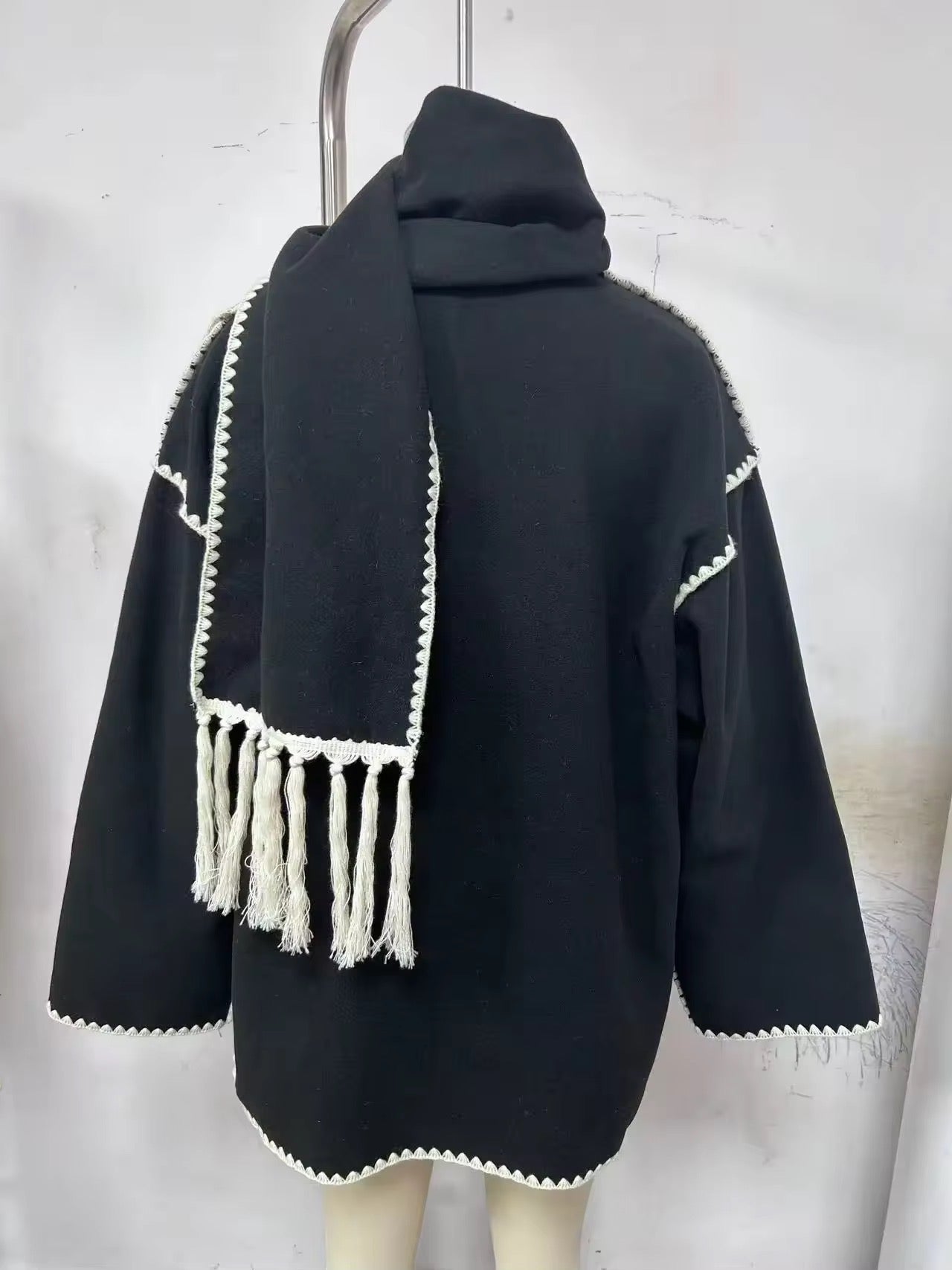 Natasha coat- black/white