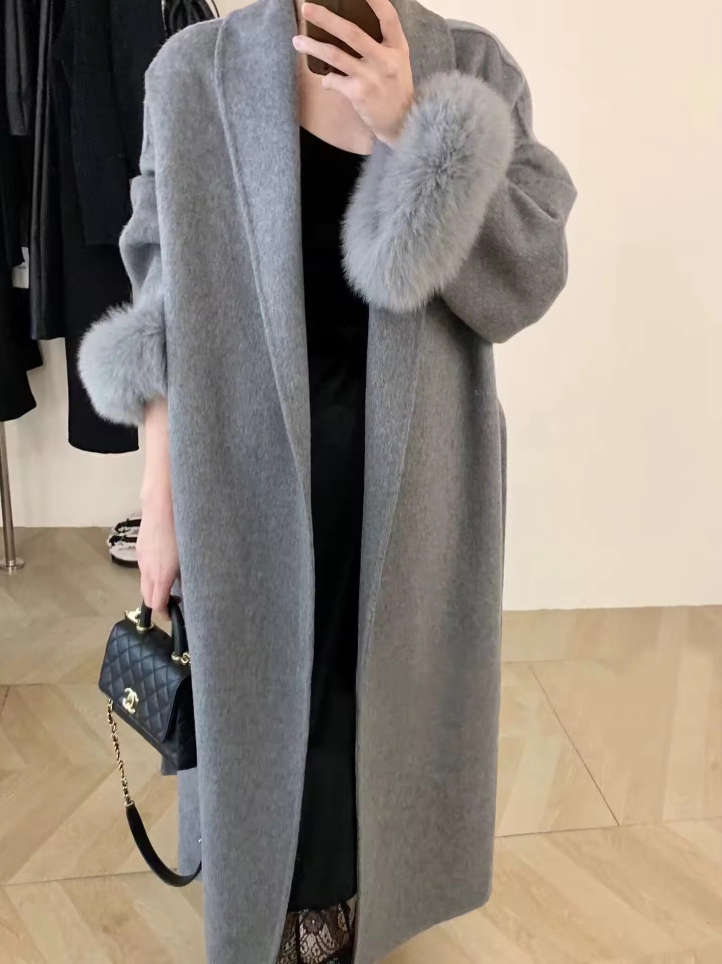 Betsy long fur coat- grey