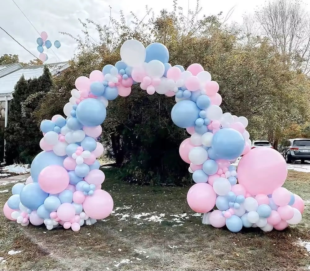Balloon garland- baby blue/pink