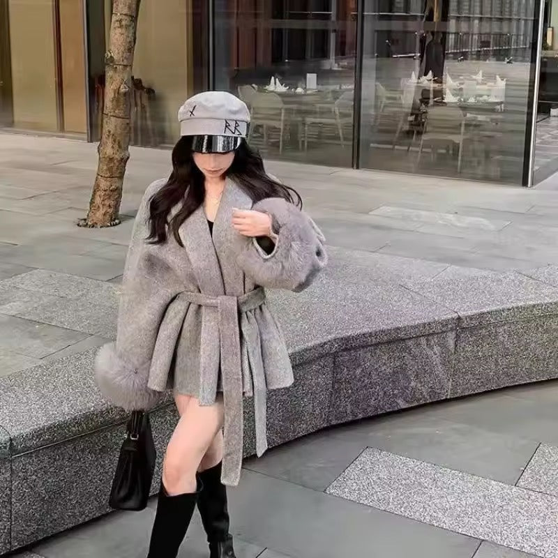 Betsy fake fur coat- grey