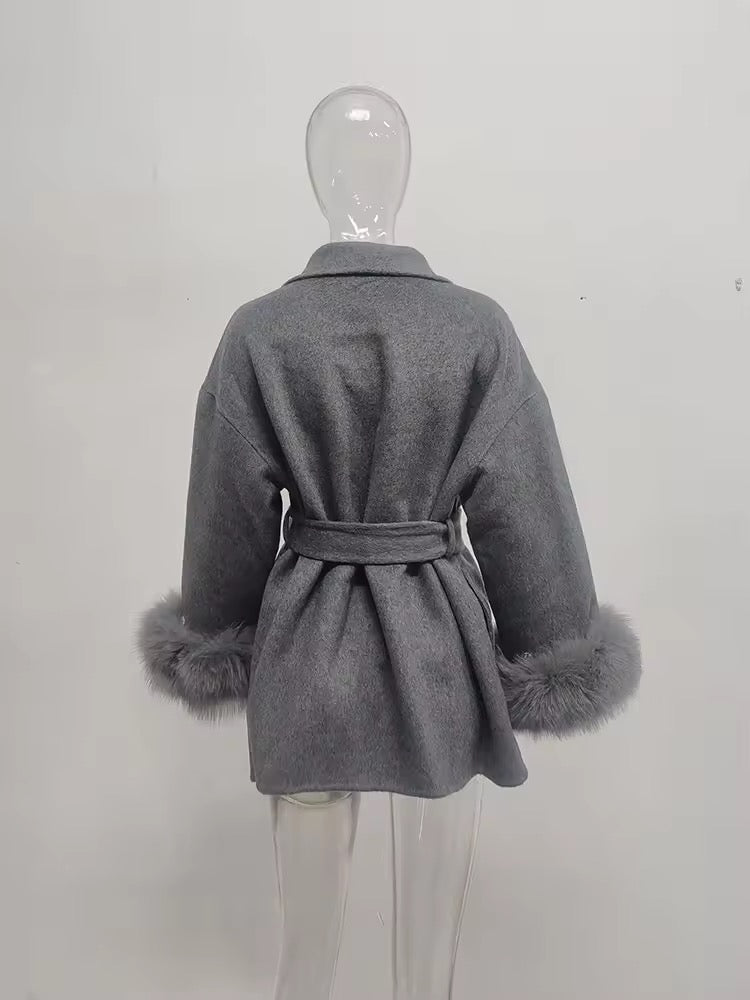 Betsy fake fur coat- grey