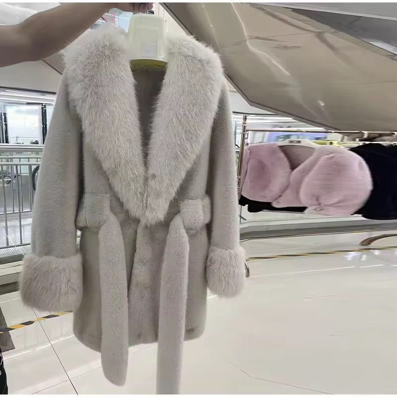 Carrie fake fur coat- deep beige