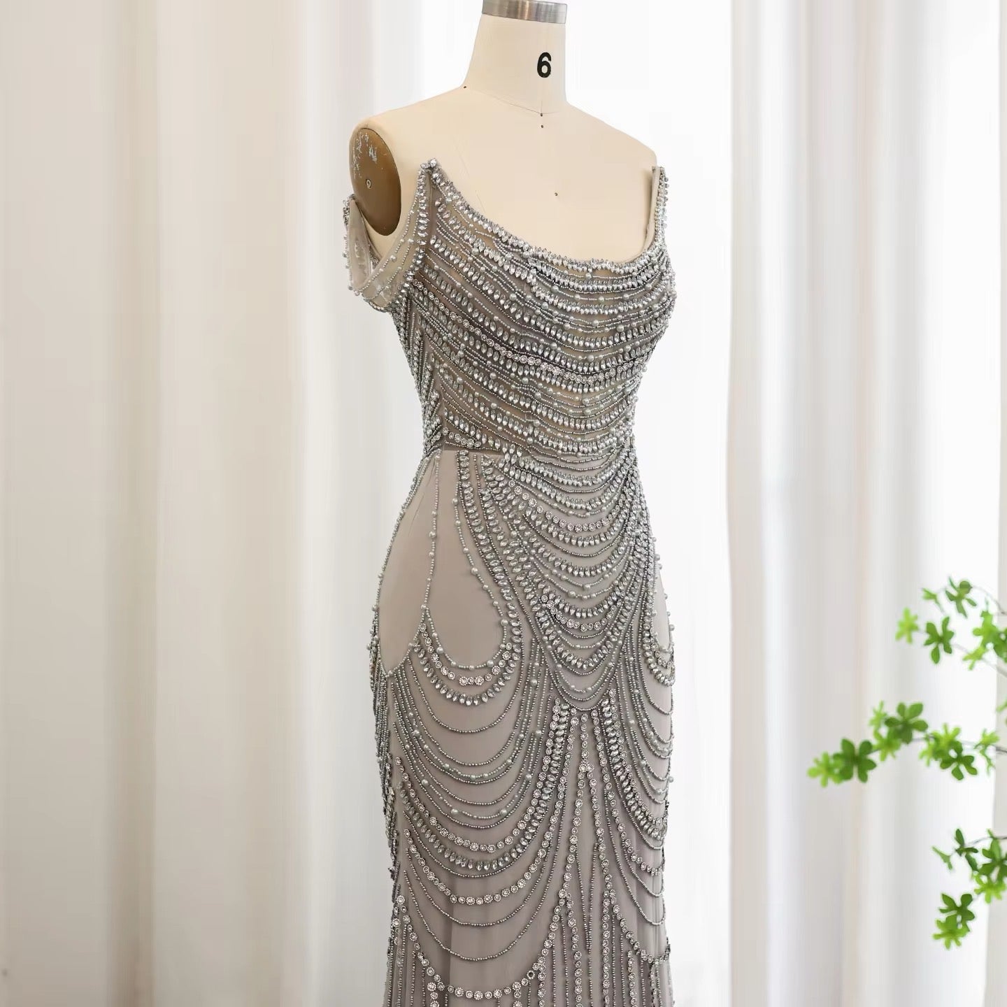 Annica gown