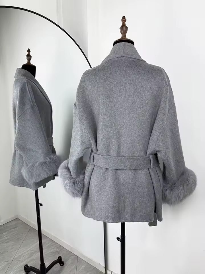 Betsy fur coat- short grey