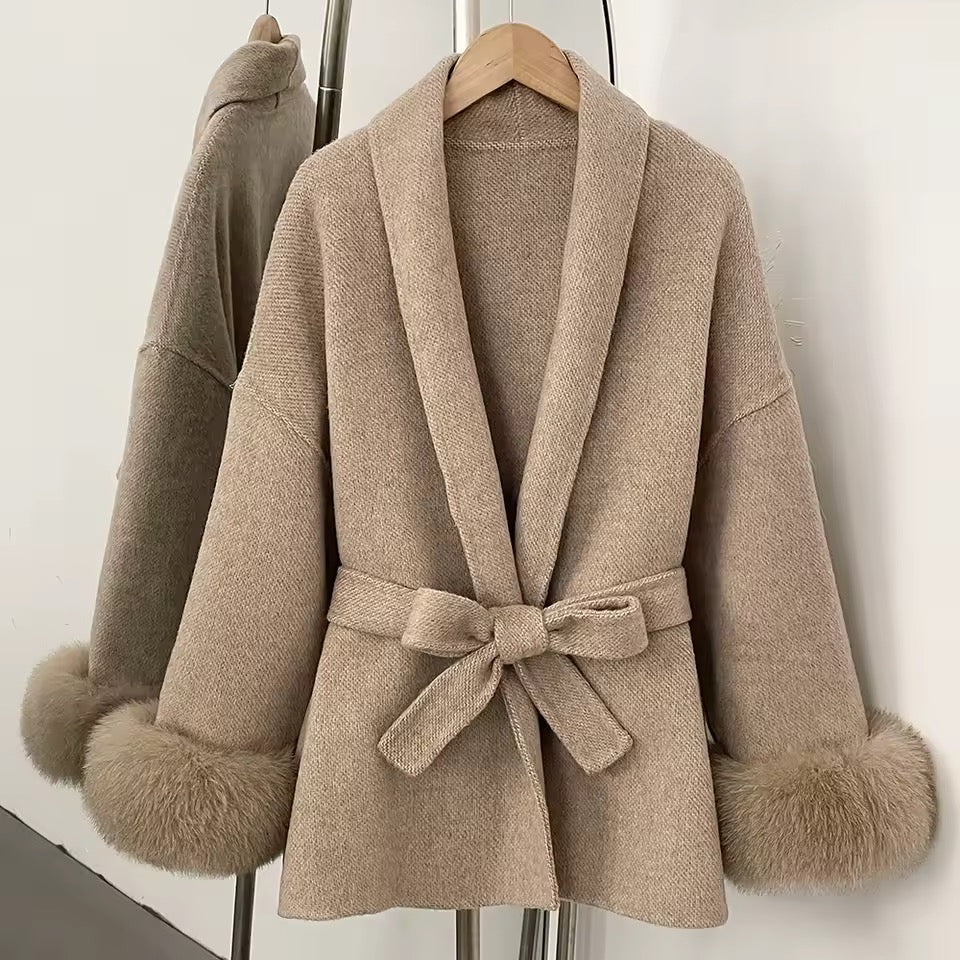 Betsy fur coat- short deep beige