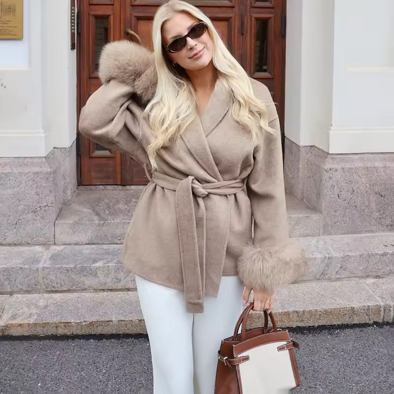 Betsy fur coat- short deep beige