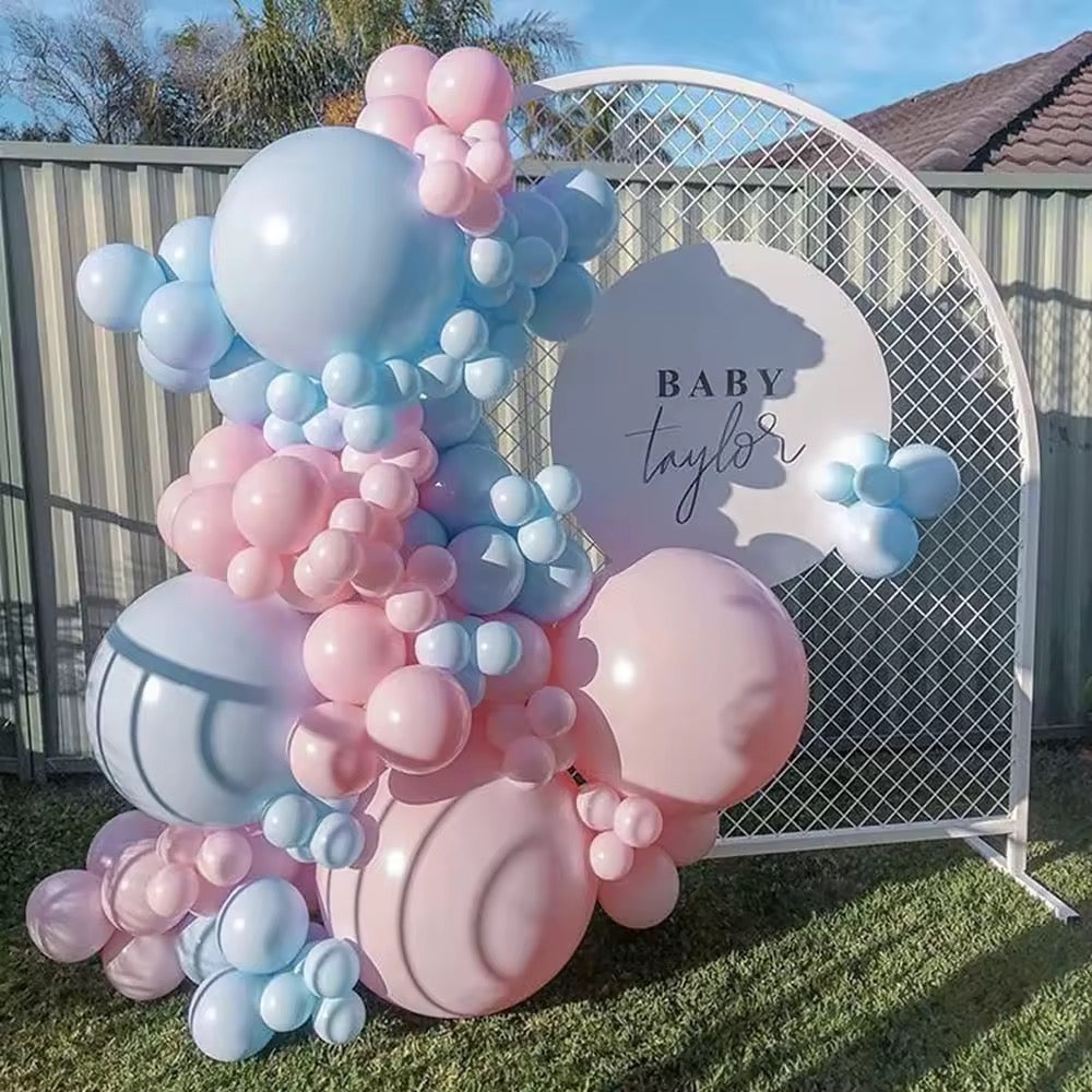 Balloon garland- baby blue/pink