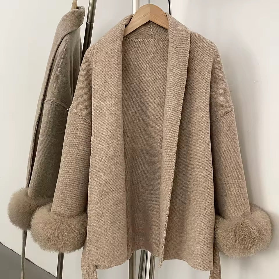 Betsy fur coat- short deep beige