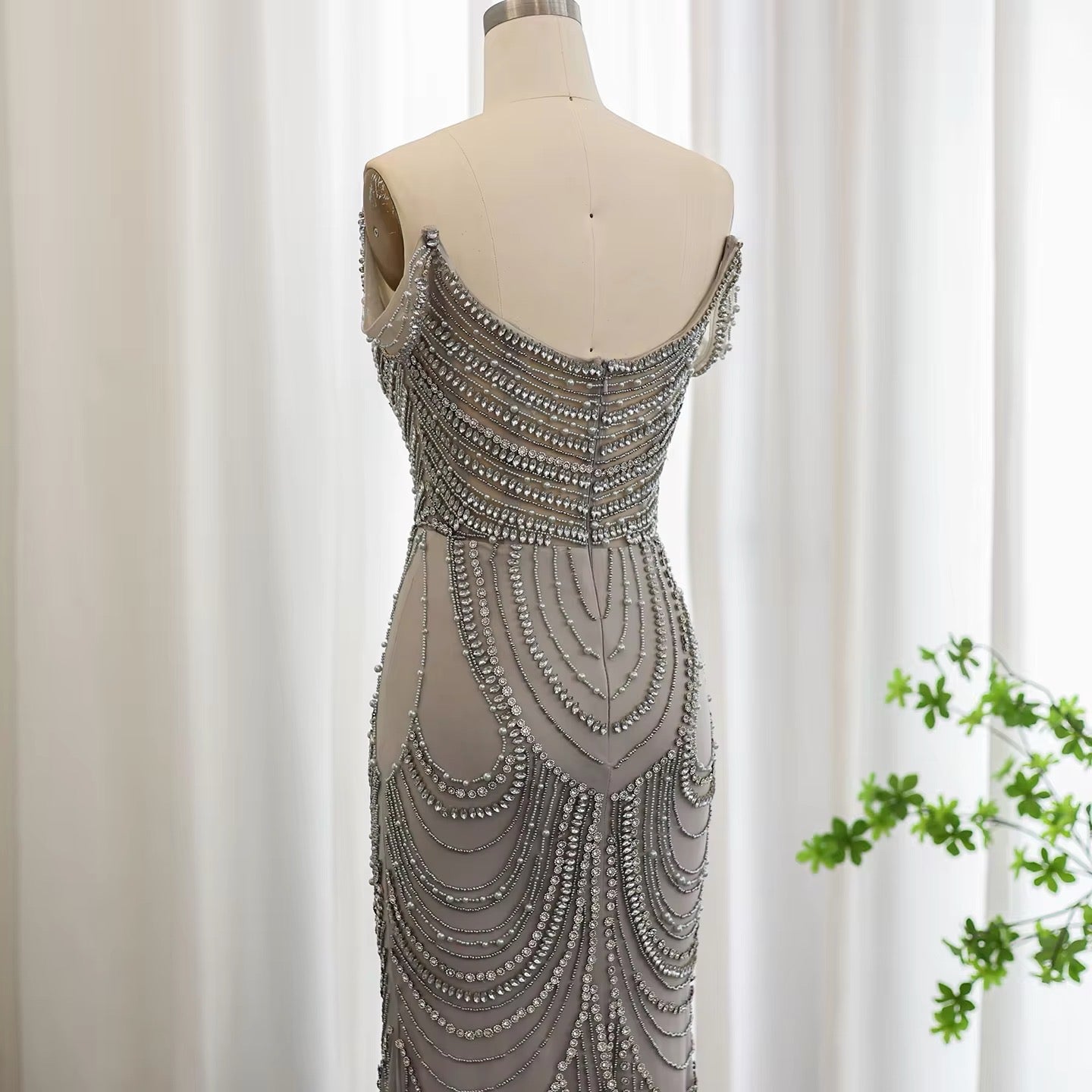 Annica gown