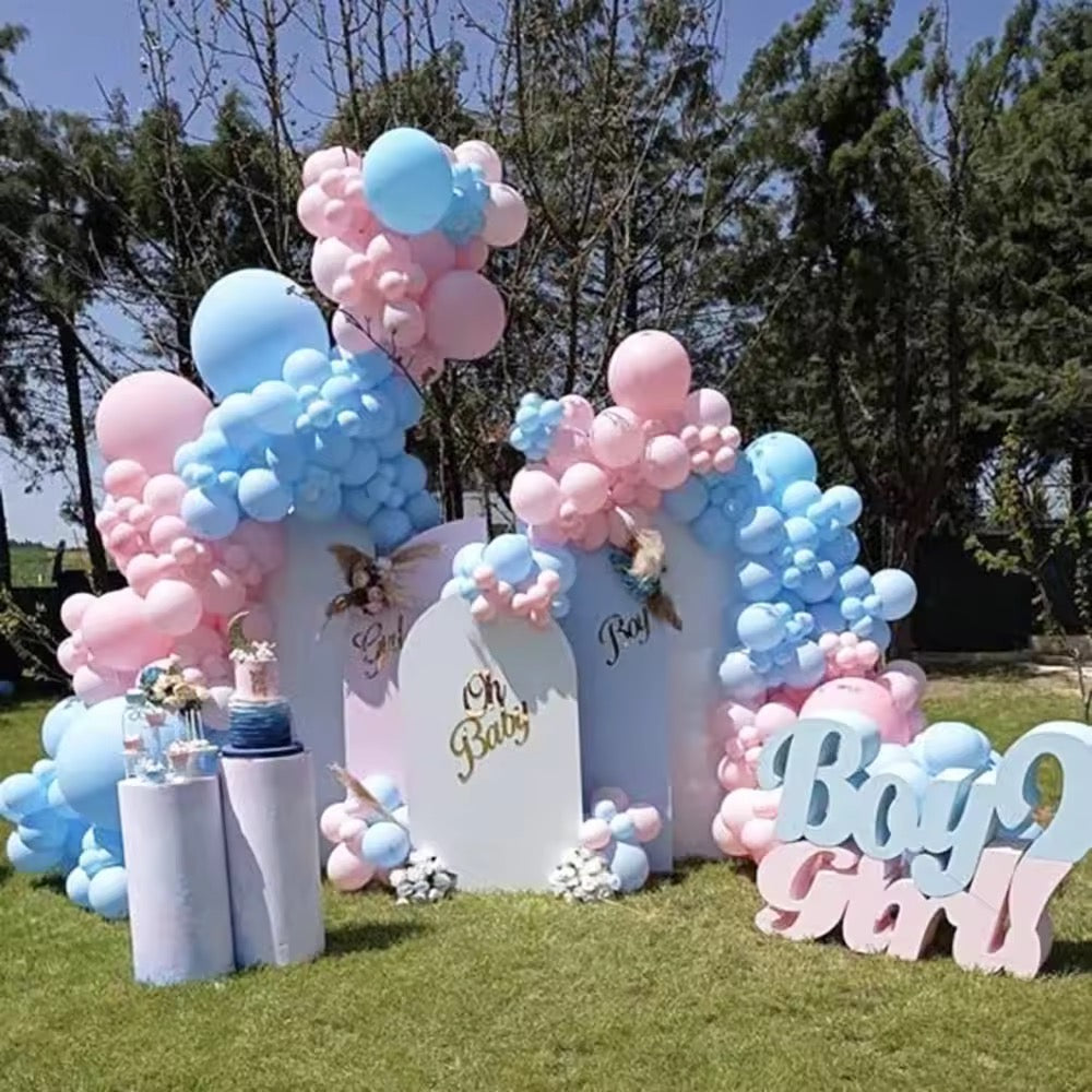 Balloon garland- baby blue/pink